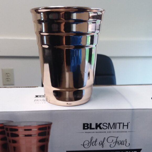 (4pc) Solo- style Ceramic Rose Gold Metallic Party Cups New In Box - Picture 2 of 3